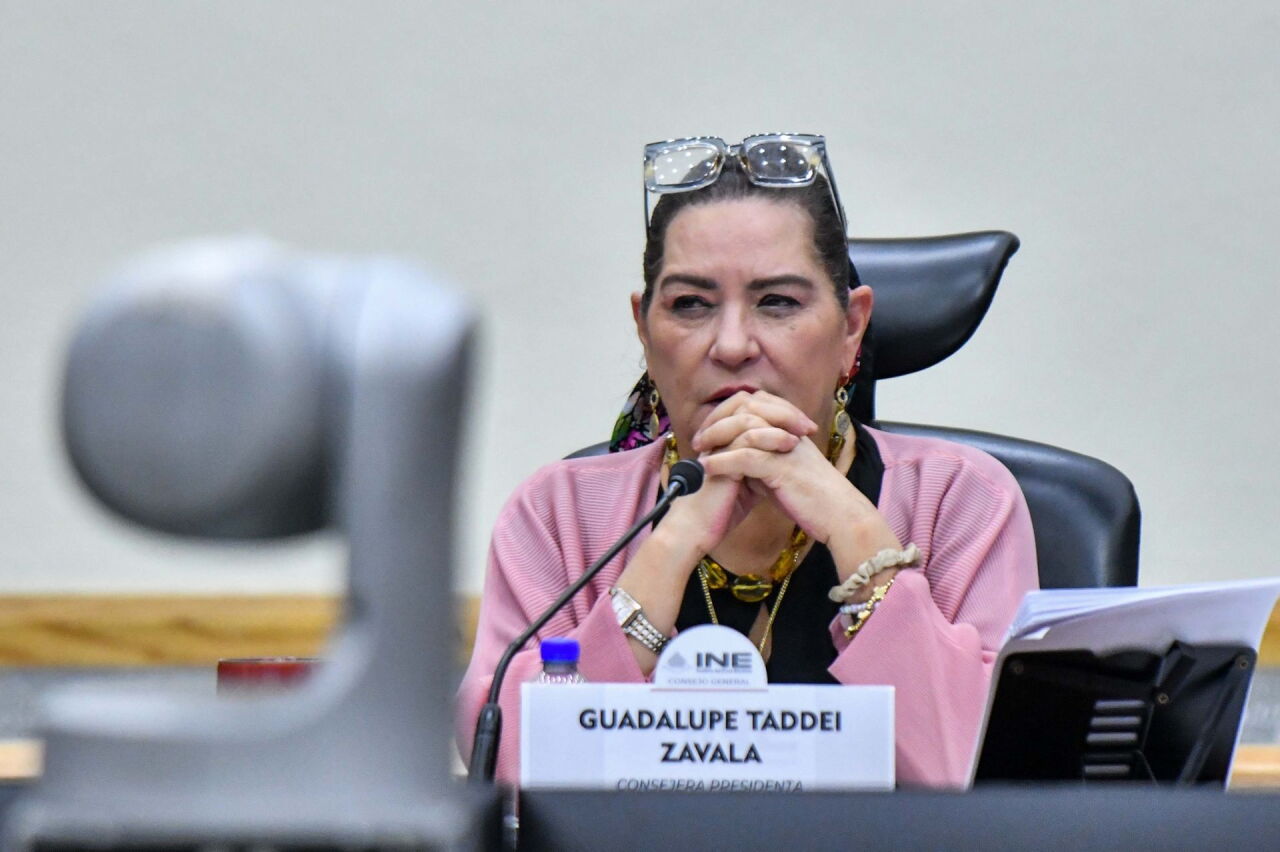 Guadalupe Taddei evita responder sobre proveedor del INE y afirma: ‘No cederé a la presión’