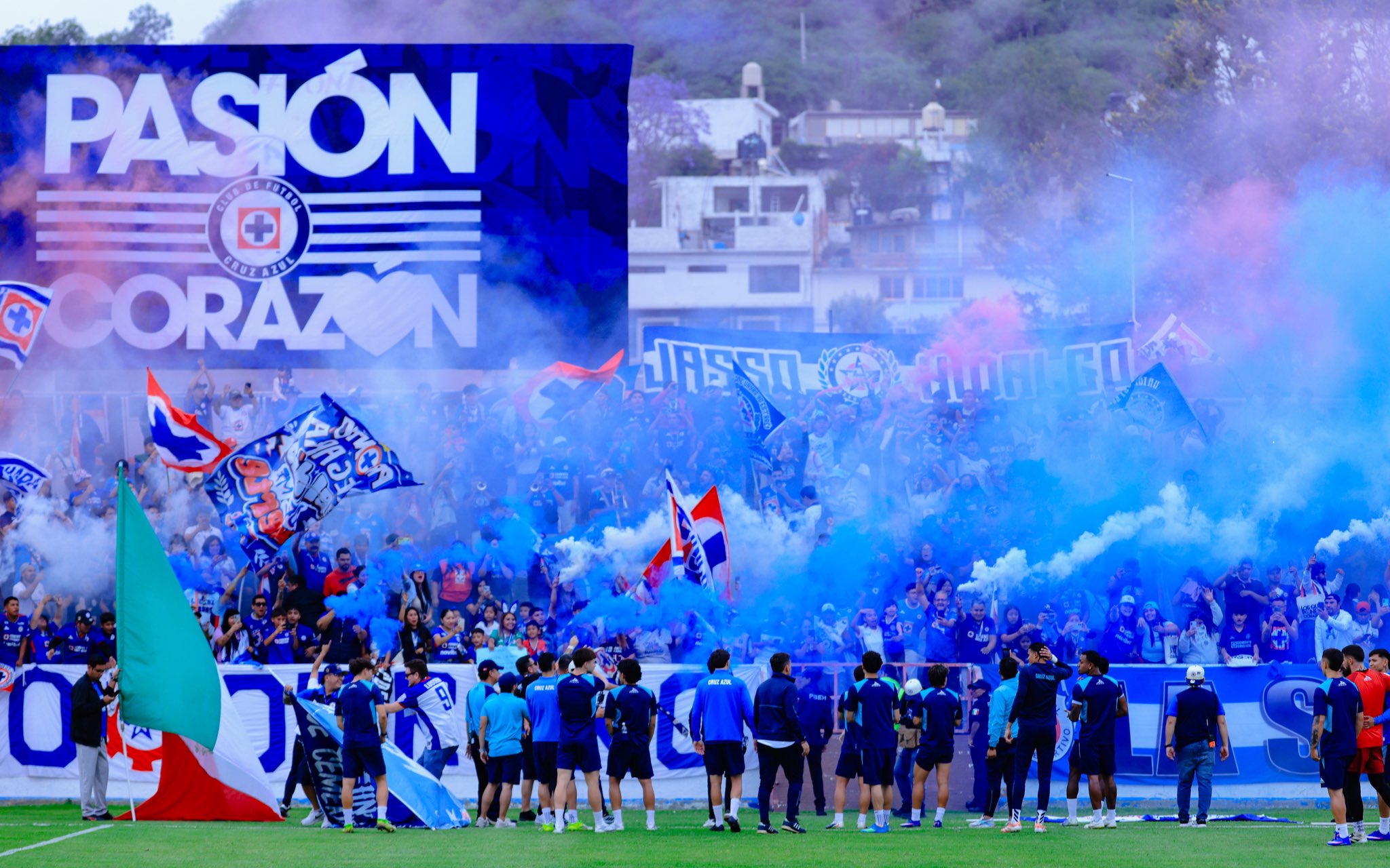 Regresa Cruz Azul a entrenar al estadio "10 de Diciembre" en Hidalgo