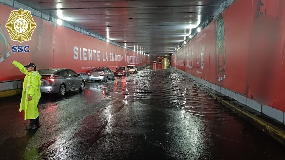 Fuerte granizada y tormenta eléctrica sorprenden a la CDMX