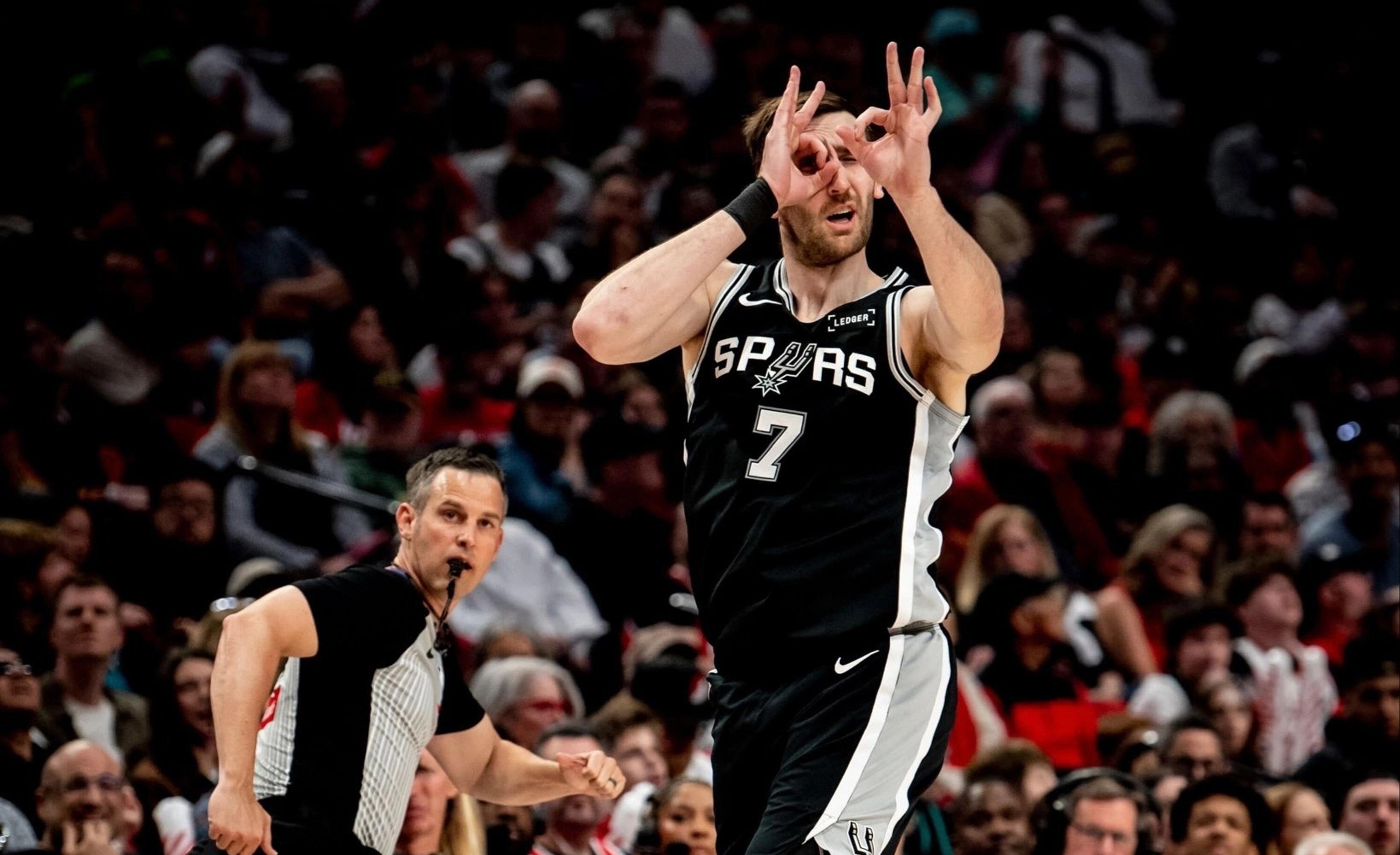 Spurs de San Antonio le ganan a Portland