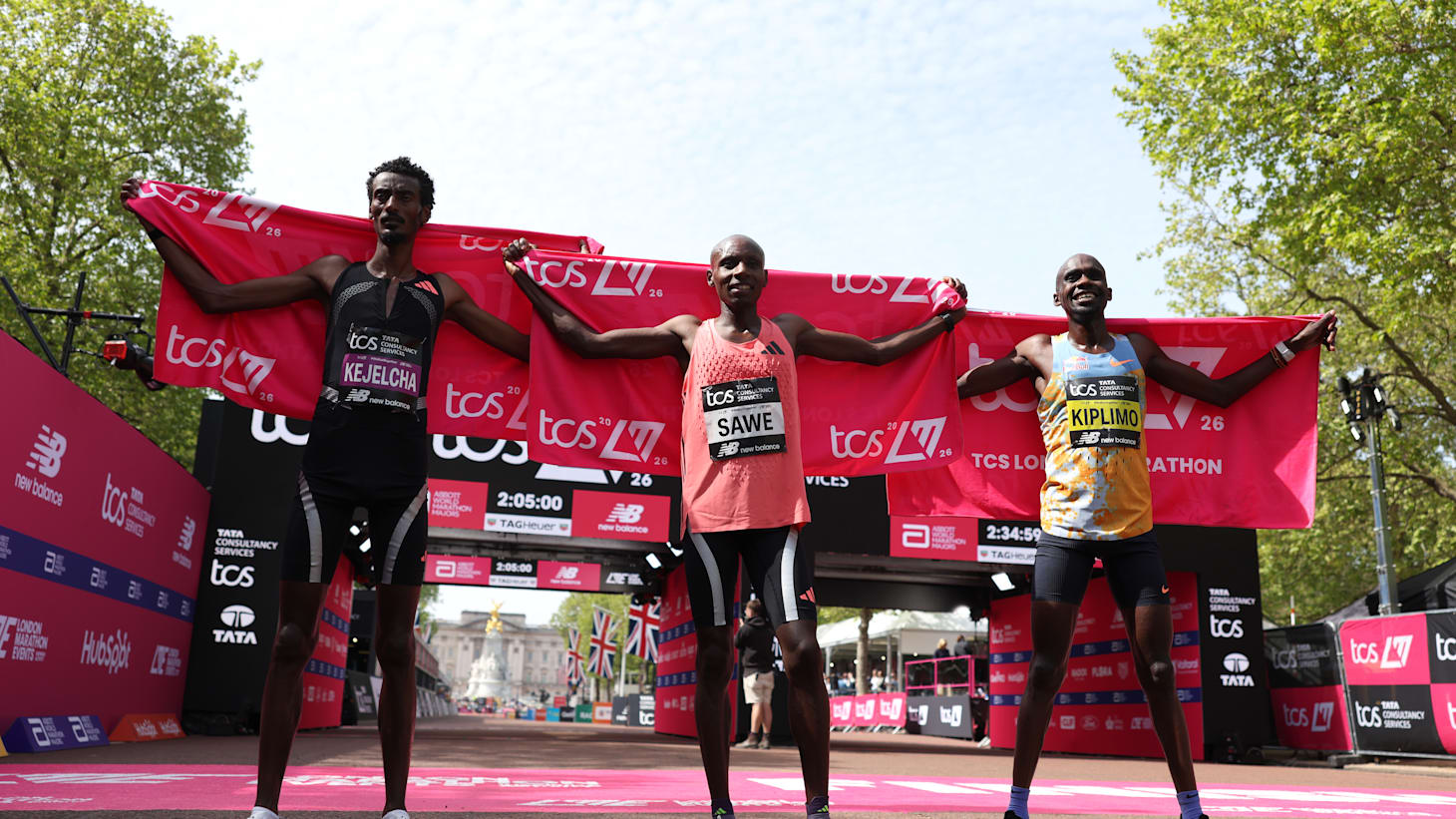 Sabastian Sawe bate el récord del mundo de maratón en Londres 2026
