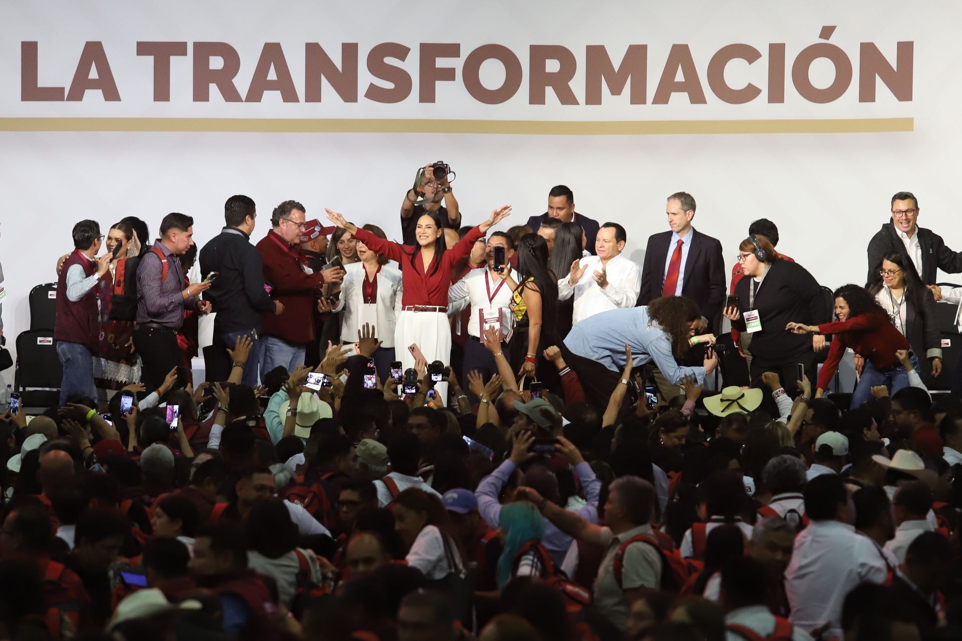 Candidatos deberán tener trayectoria impecable: Ariadna Montiel