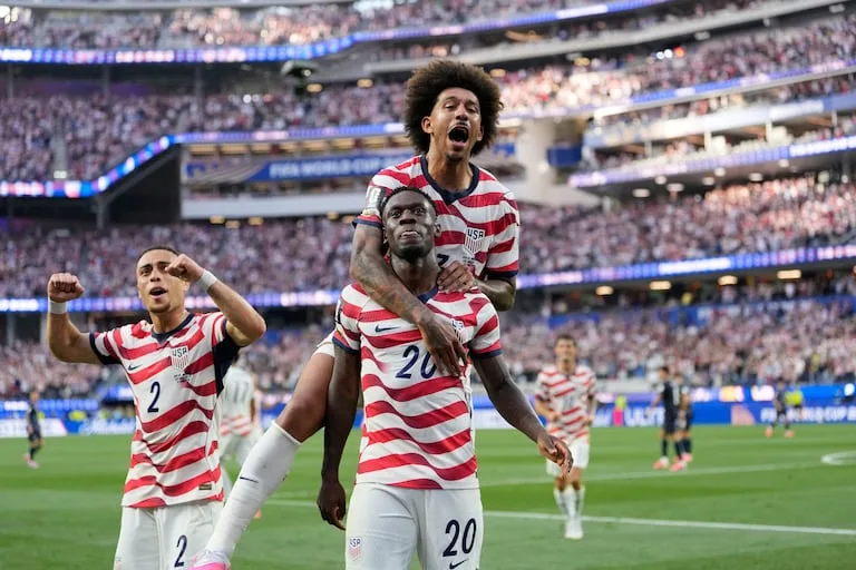 ¡NO PROBLEM! Estados Unidos le pasa por encima a Paraguay 4-1