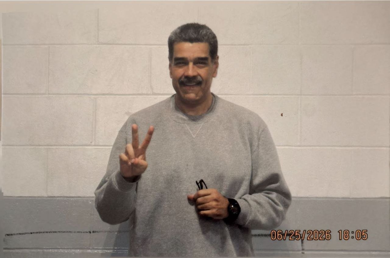 Comparte Nicolás Maduro fotos desde la cárcel en EU