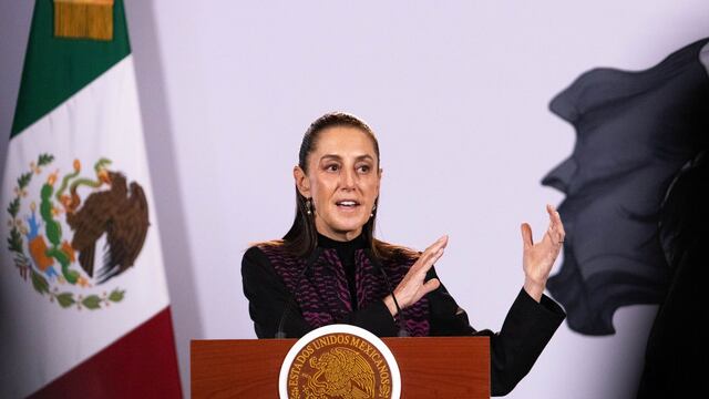 Claudia Sheinbaum confirma salida de Leonel Cota de Sader