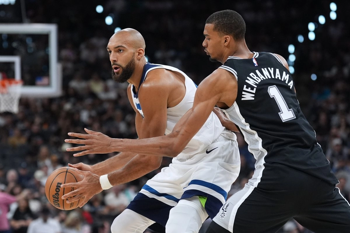 San Antonio gana Juego 5 a Timberwolves y queda cerca de Finales NBA