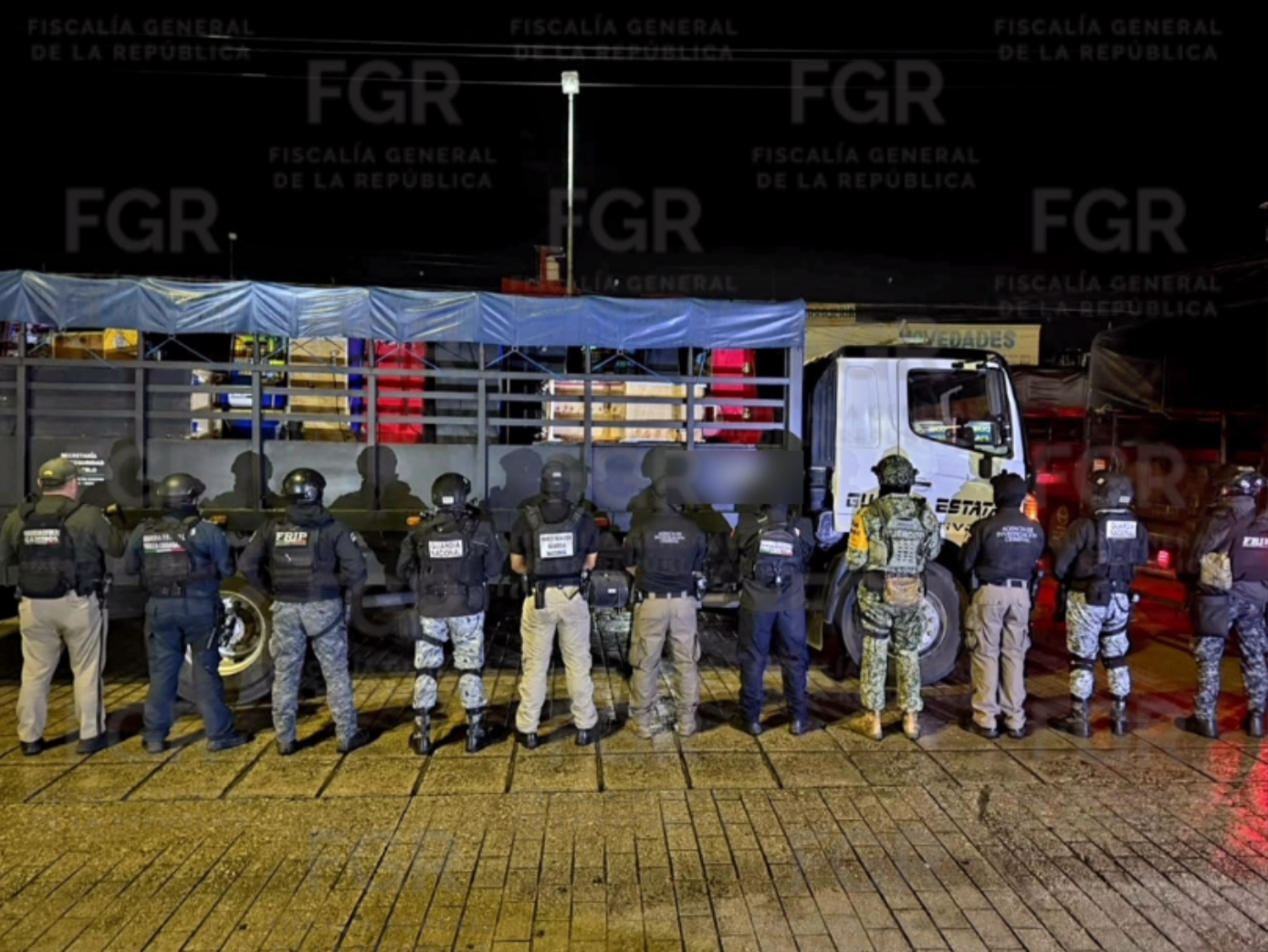 En cateo, FGR asegura 87 máquinas tragamonedas en San Cristóbal de las Casas