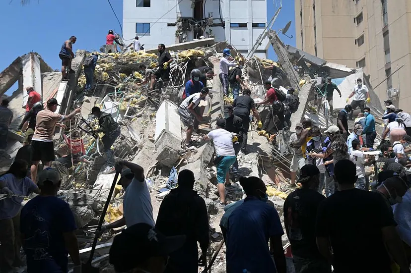 Sube a 80 el número de muertos por el sismo en Colombia